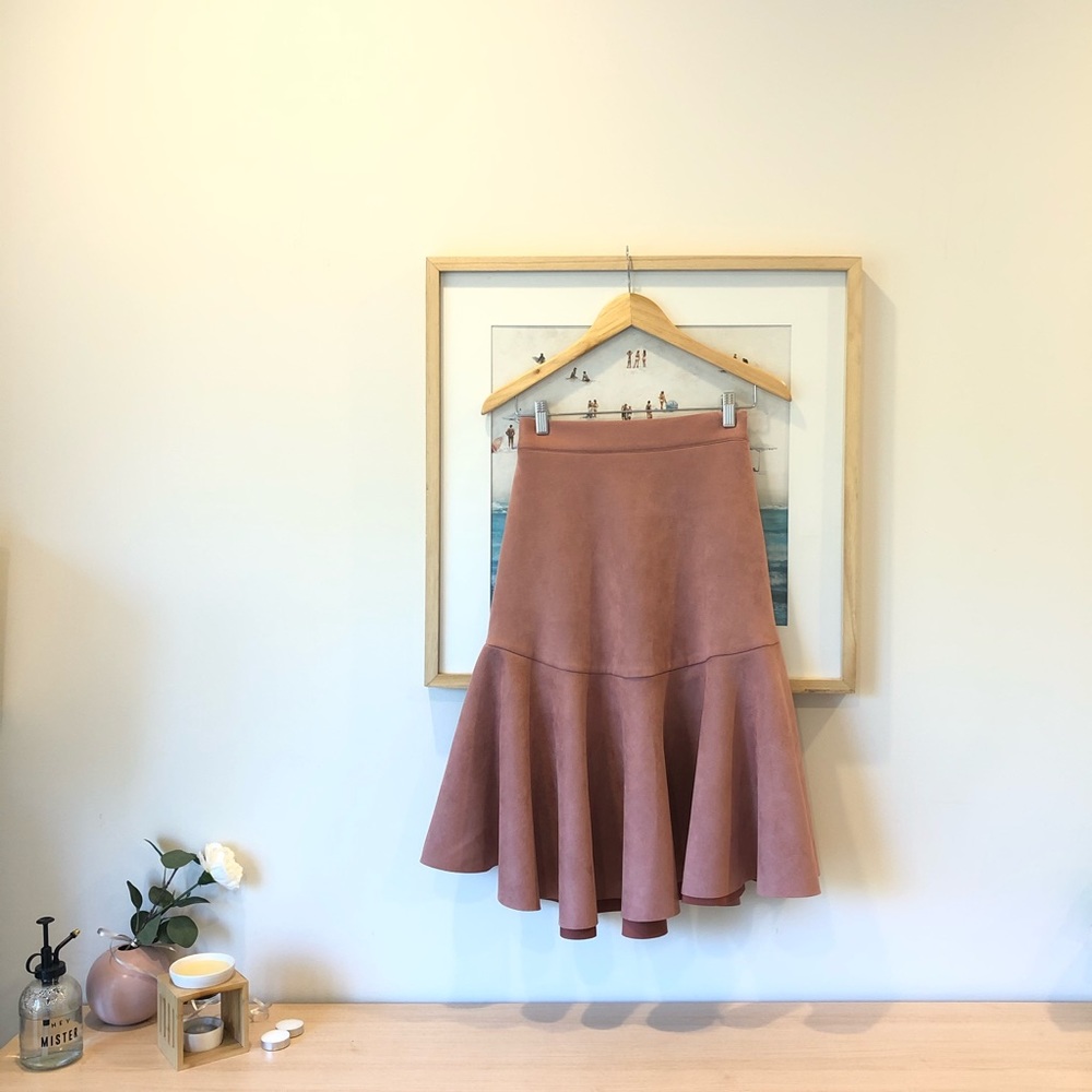 Sueded dusty pink midi skirts